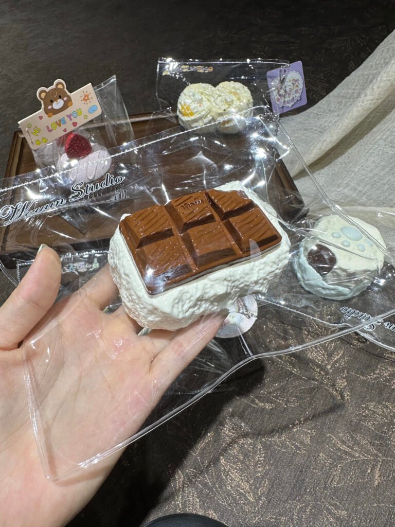 346069 Yayun Squishy Island D4 Chocolate Cream (Dry Crumbly Clay Texture Series) / 雅云萌捏岛 D4 巧克力奶油（干噎泥触感系列）