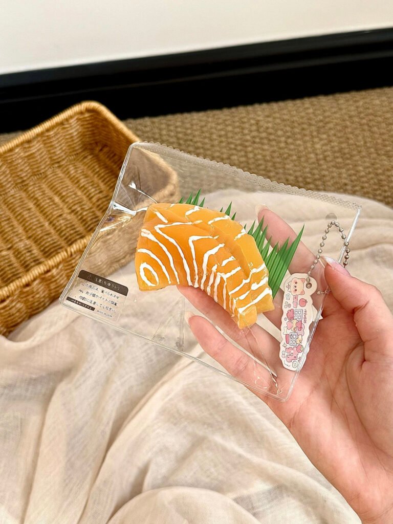 212080 Yike Fishball Squishy Salmon Slice (Dry Cheese Clay Texture Series) / 一颗鱼丸的捏捏 三文鱼切片（干奶酪泥触感系列）