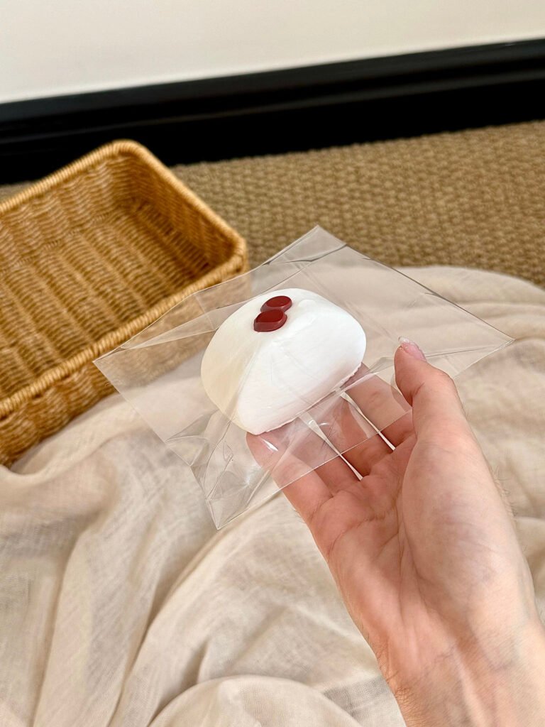 212081 Yike Fishball Squishy Red Bean Sliced Bun (Dry Cheese Clay Texture Series) / 一颗鱼丸的捏捏 红豆刀切馒头（干奶酪泥触感系列）