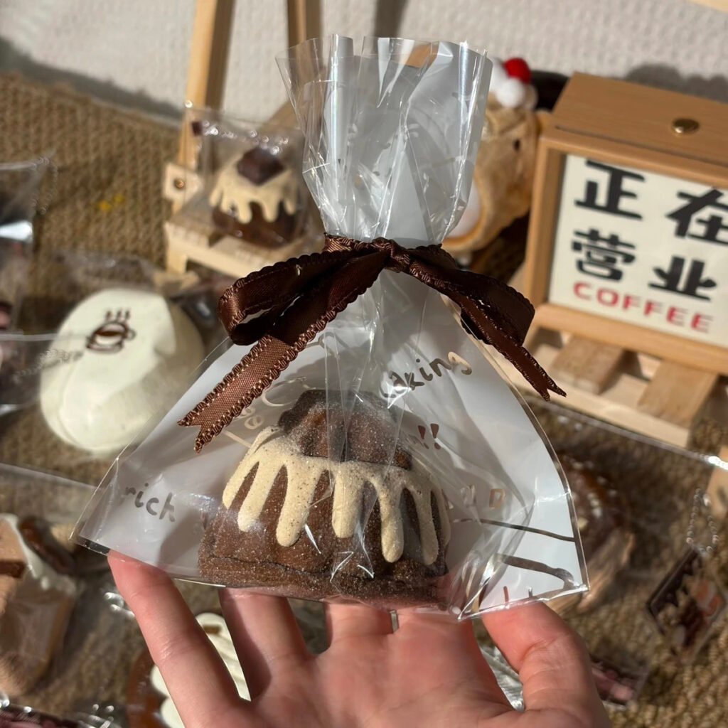 186019 Yumi Nian Nian Chocolate Sugar Pudding (Light Cream Texture Series) / Yumi捏捏 巧克力砂糖布丁（轻奶油触感系列）