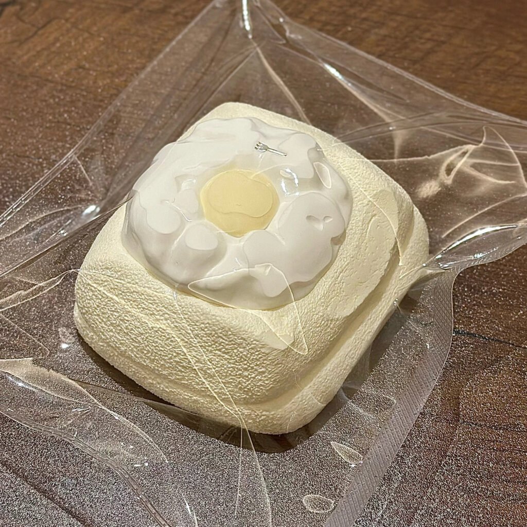 365013 Yuu Convenience Store Double-Layer Hugging Egg (Wet Soft Cream Clay Texture Series) / Yuu便利店 抱抱蛋双层（湿软奶油泥触感系列）
