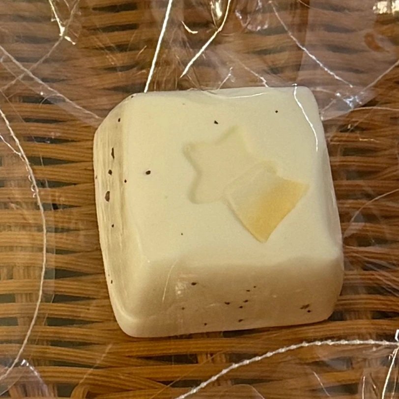 403005 Yuxixi Coconut Milk Square (Dry Cheese Clay Texture Series) / 鱼嘻嘻xixi 椰奶小方(干奶酪泥触感系列)