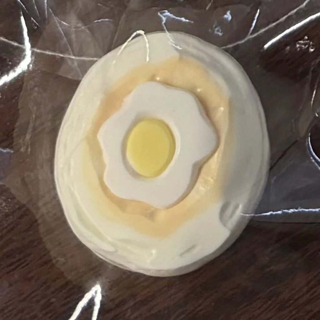 403023 Yuxixi Soy Milk Mini Bun (Milk Candy Clay Texture Series) / 鱼嘻嘻xixi 豆乳小餐包(奶糖泥触感系列)
