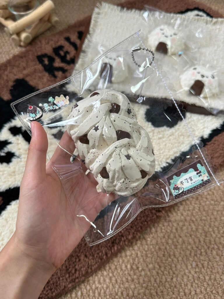 514003 8way Studio Twisted Flower Roll (Milk Glutinous Clay Texture Series) / 8waystudio 扭扭花卷（奶糯泥触感系列）