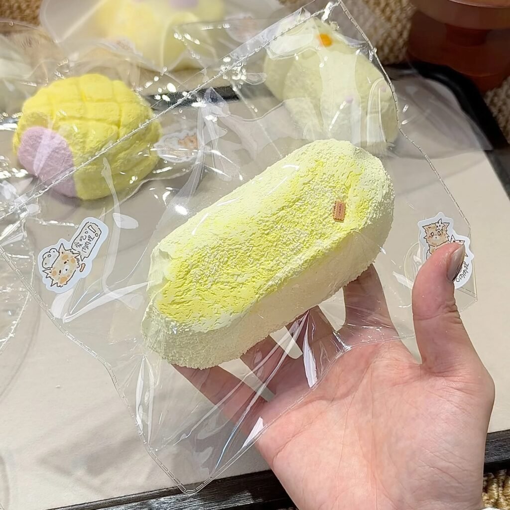 287019 Aichi Rourou Nie Toast Stick (Sticky Cream 2.5 Texture Series) / 爱吃肉肉捏 吐司棒（黏奶油2.5触感系列）