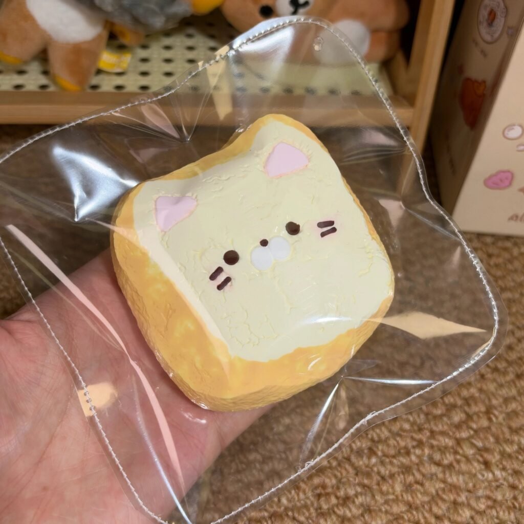 522000 Along Studio Cat Toast (Cream Paste Clay Texture Series) / 阿龙捏捏STUDIO 猫咪吐司（乳膏触感系列）