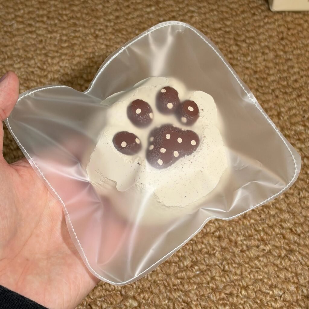 522002 Along Studio Milk Coffee Polka Dot Cat Paw (Cream Paste Clay Texture Series) / 阿龙捏捏STUDIO 奶咖波点猫爪（乳膏触感系列）