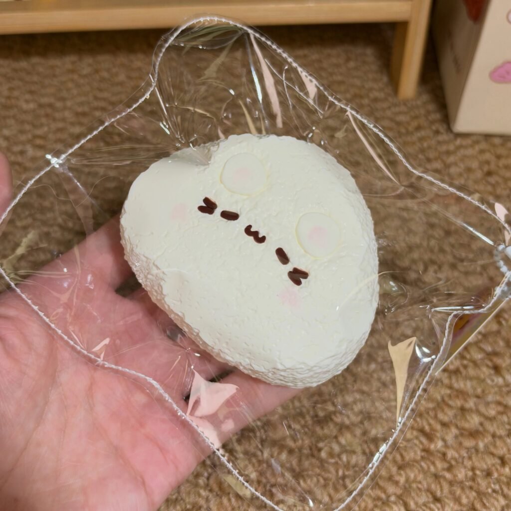 522006 Along Studio Cat Triangle Rice Ball (Milk Paste Clay Texture Series) / 阿龙捏捏STUDIO 猫咪三角饭团（奶膏泥触感系列）