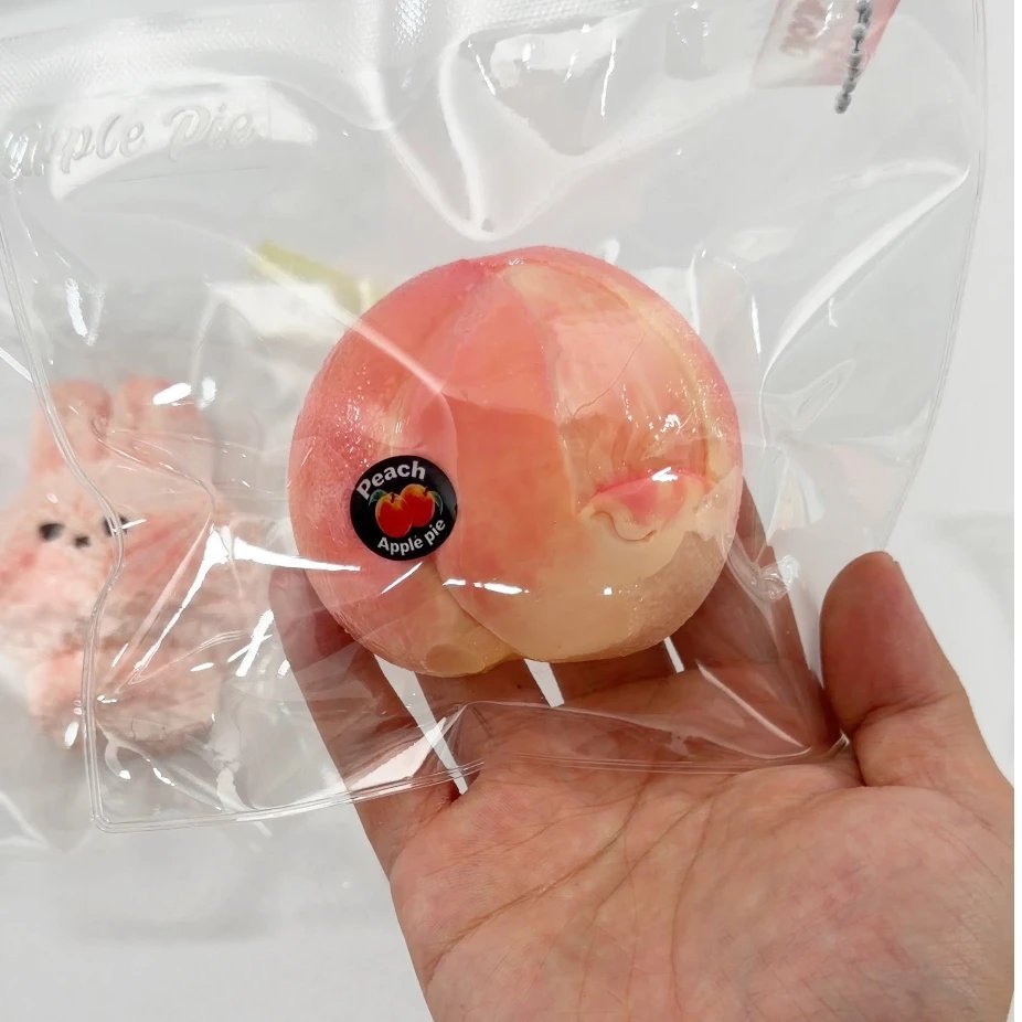 479010 Apple Pie Squishy Peeled Peach / 苹果派捏捏 剥皮水蜜桃