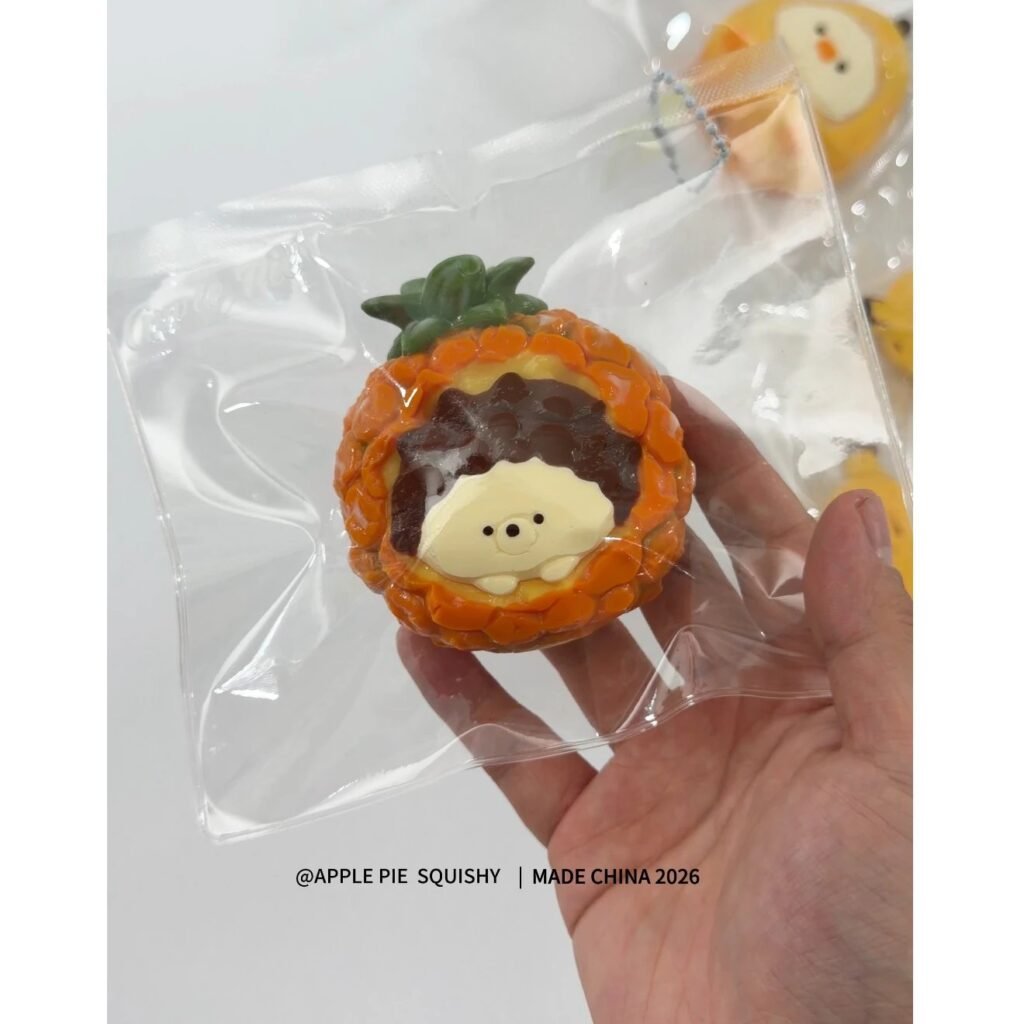 479020 Apple Pie Squishy Pineapple Hedgehog / 苹果派捏捏 菠萝刺猬