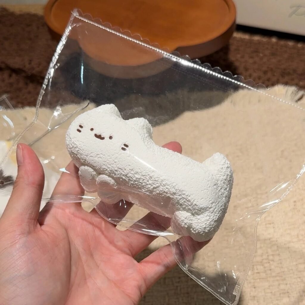 454002 August Squishy Cat Bar (Fluffy Cream Paste Clay Texture Series) / 八月的捏 猫猫条（绵膏泥触感系列）