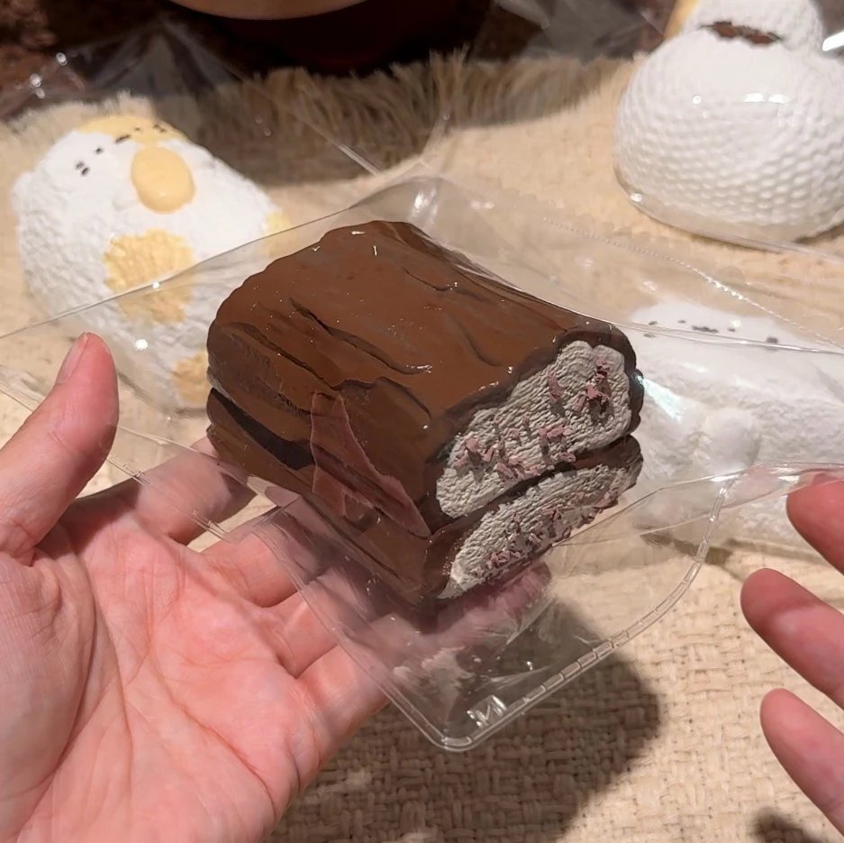 454003 August Squishy Chocolate Mille-Crepe Roll (Fluffy Cream Paste Clay Texture Series) / 八月的捏 巧克力千层卷（绵膏泥触感系列）