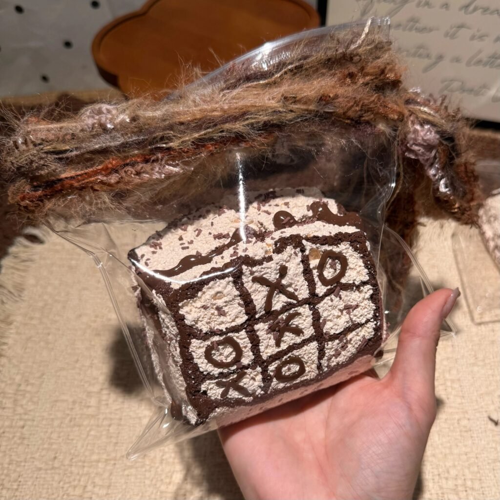 454017 August Squishy Triple-Layer Toast - Chocolate Cheese (Thick Cream Clay Texture Series) / 八月的捏 三层吐司·巧酪（厚奶油泥触感系列）