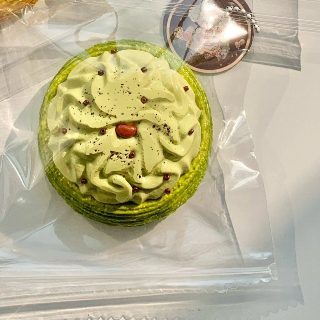 187046 Balloon No Dog Bite-Sized Cream Mille-Feuille - Matcha Red Bean (Cream Clay Texture Series) / 气球没有狗 一口奶油千层酥·抹茶红豆（奶油泥触感系列）