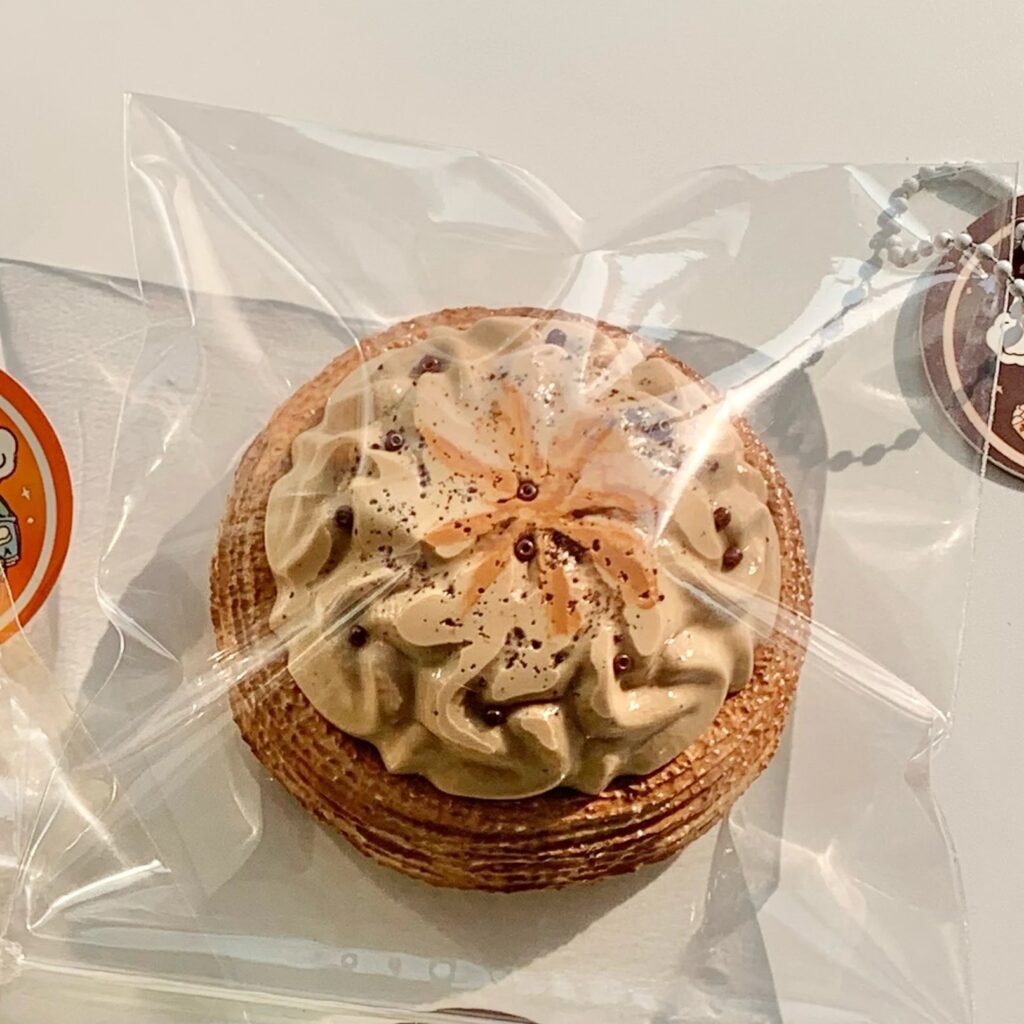 187047 Balloon No Dog Bite-Sized Cream Mille-Feuille - Roasted Chestnut (Cream Clay Texture Series) / 气球没有狗 一口奶油千层酥·栗子焦香（奶油泥触感系列）