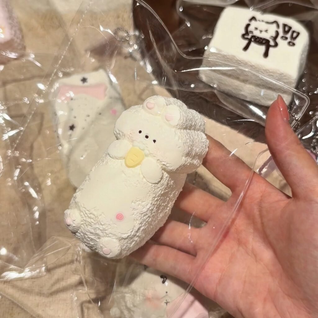 402001 Berry Berry Bunny Bar / 莓了个莓 兔条
