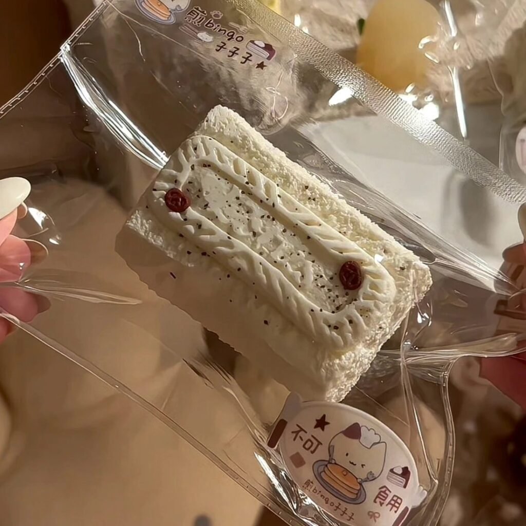 236033 Jian Bingo Zizizi Squishy Biscuit Short Toast (Dry Mochi Clay Texture Series) / 煎bingo子子子 饼干短吐司(干麻薯泥触感系列)
