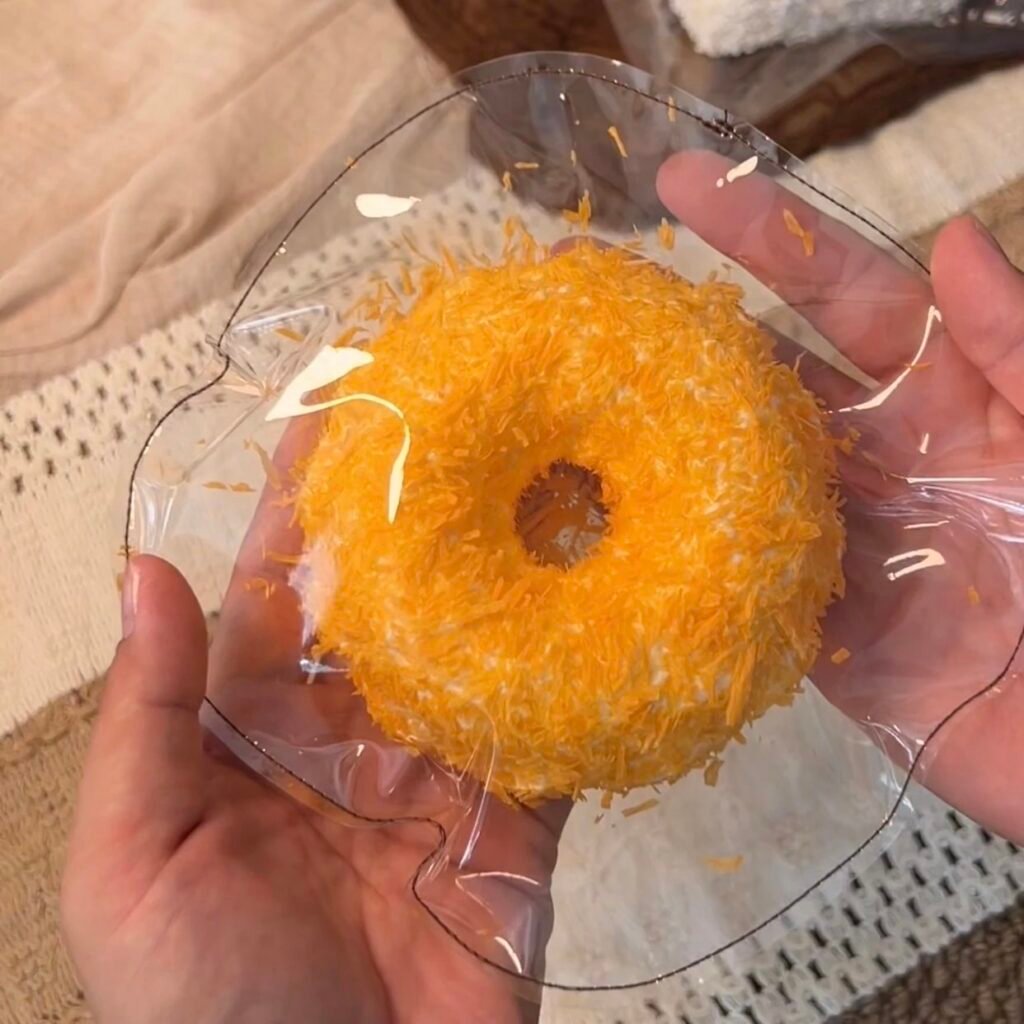 451003 Baking Soda Squishy Fried Donut / 小苏打捏 油炸甜甜圈
