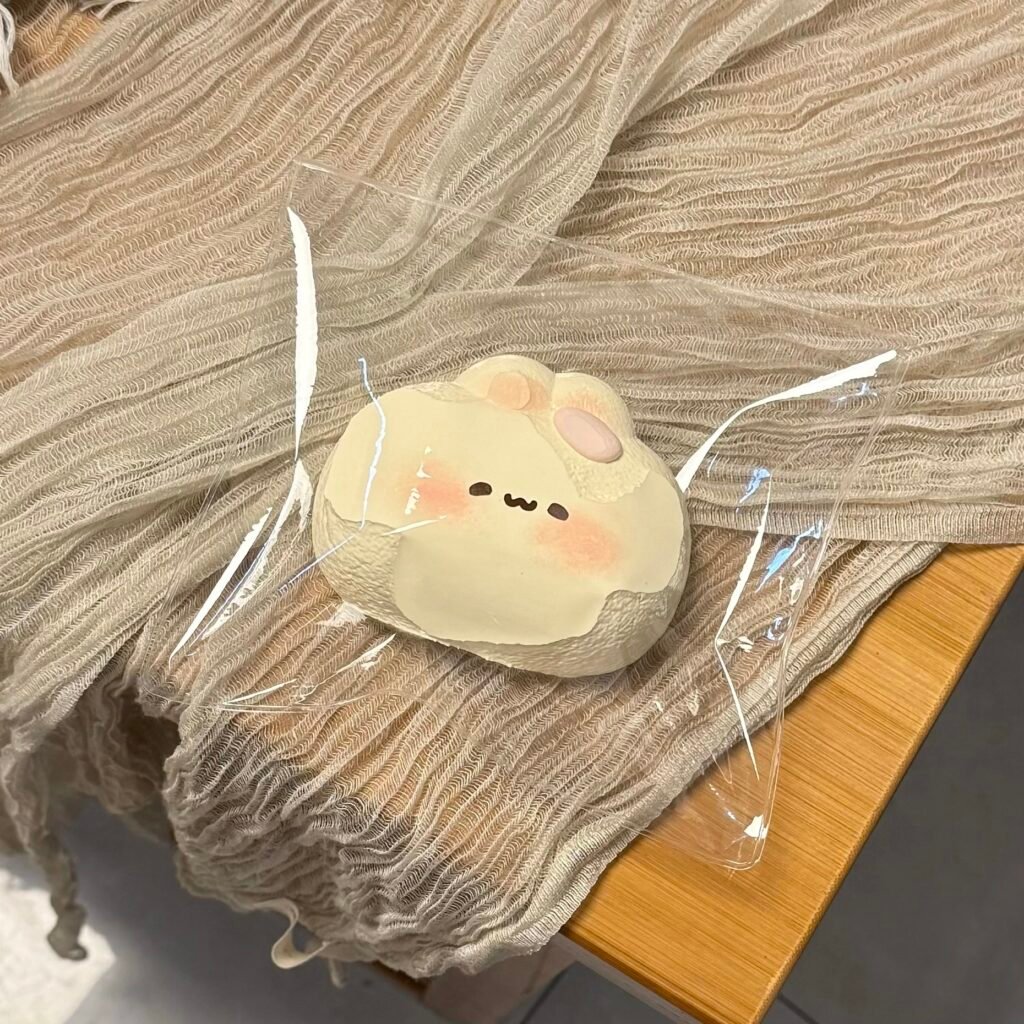 270016 Burning Ice Cream Bunny Bun (Cream Clay Texture Series) / 着火的冰淇淋 小兔包(面霜泥触感系列)