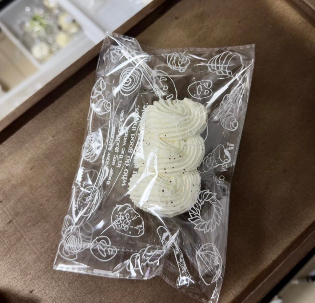 371021 Big Yundan Three Cream Dollops (Milk Paste Clay Texture Series) / big晕蛋 三颗奶油（乳膏触感系列）