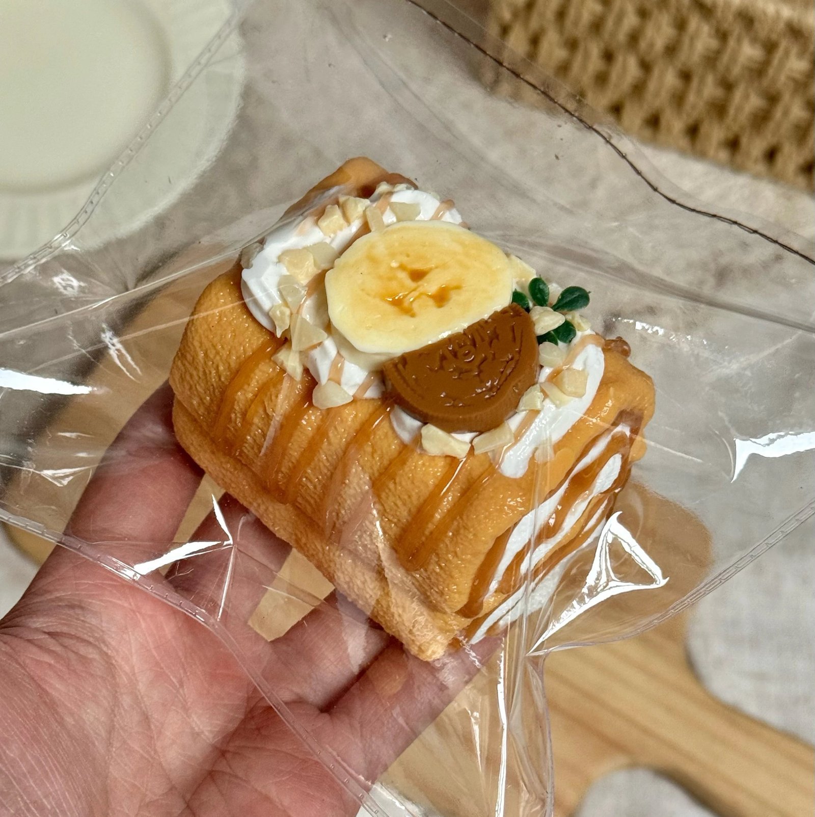 532002 Candy Cute Caramel Banana Double-Layer Towel Roll (Rice Cake Clay 2.0 Texture Series) / 小饭团candy cute 焦糖香蕉双层毛巾卷(年糕泥2.0触感系列)