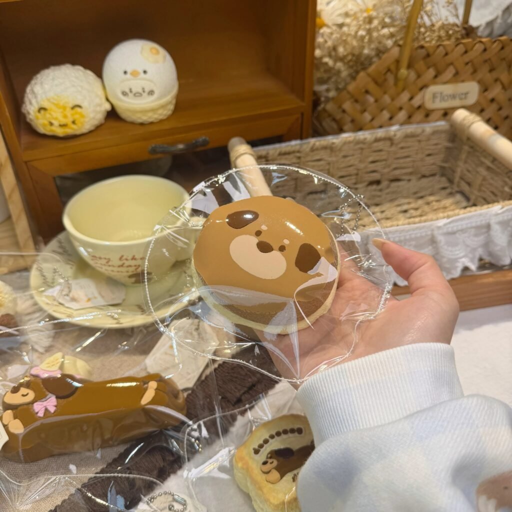 152020 Chen Kevin Dachshund Pancake (Wet Cream Texture Series) / Chen凯文 腊肠狗松饼（湿奶油触感系列）