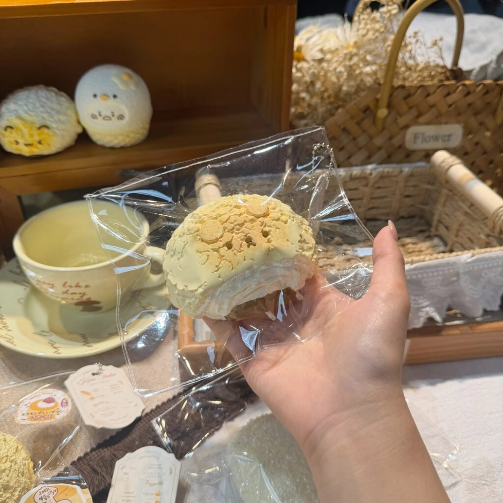 152038 Chen Kevin Cream Puff Lava Bear (Frozen Milk Cake Texture Series) / Chen凯文 泡芙流心小熊（冻奶糕触感系列）