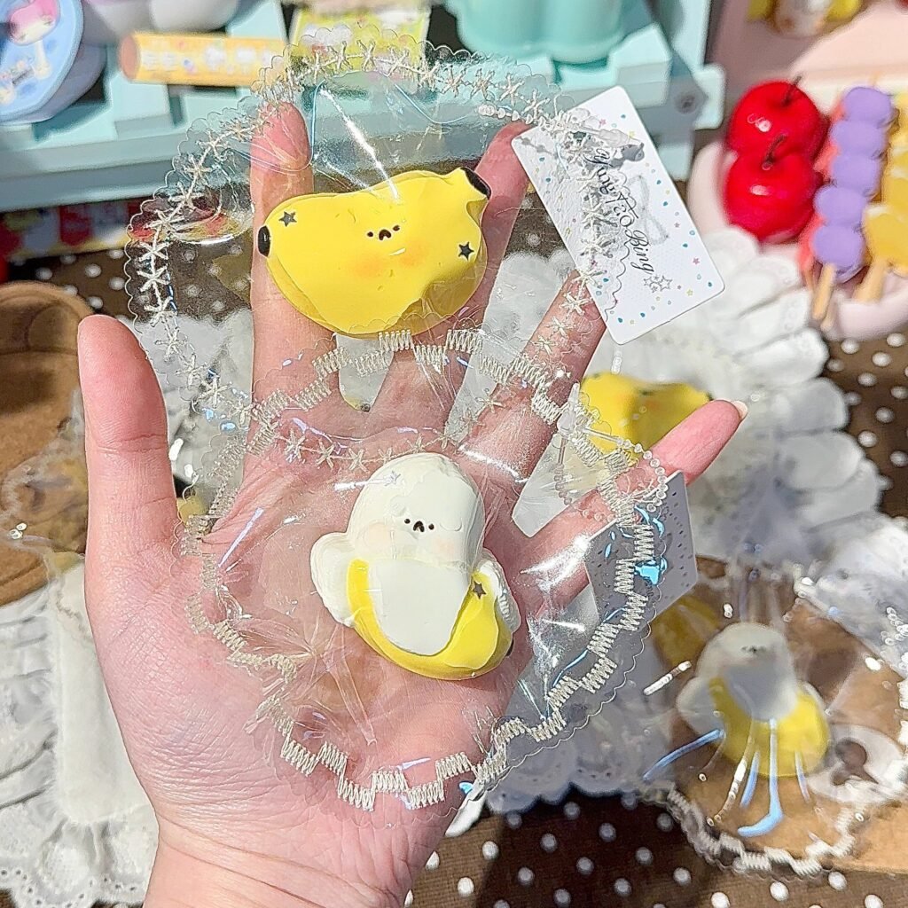 515003 Cherry Ice Peeled Mini Banana / 樱桃冰 剥皮小香蕉