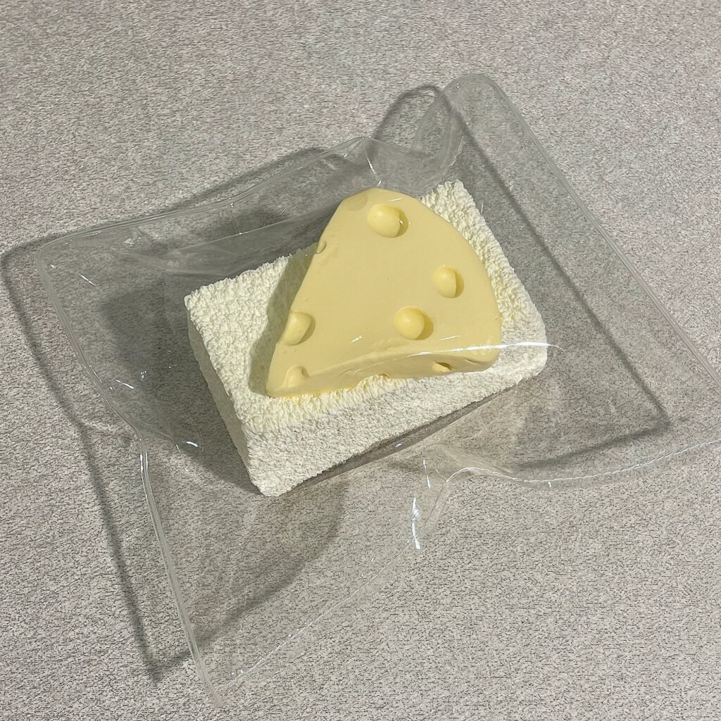 182059 Cotton Candy Nian Cheese Toast (Dry Cream Texture Series) / 棉花糖捏 奶酪吐司（干奶油触感系列）