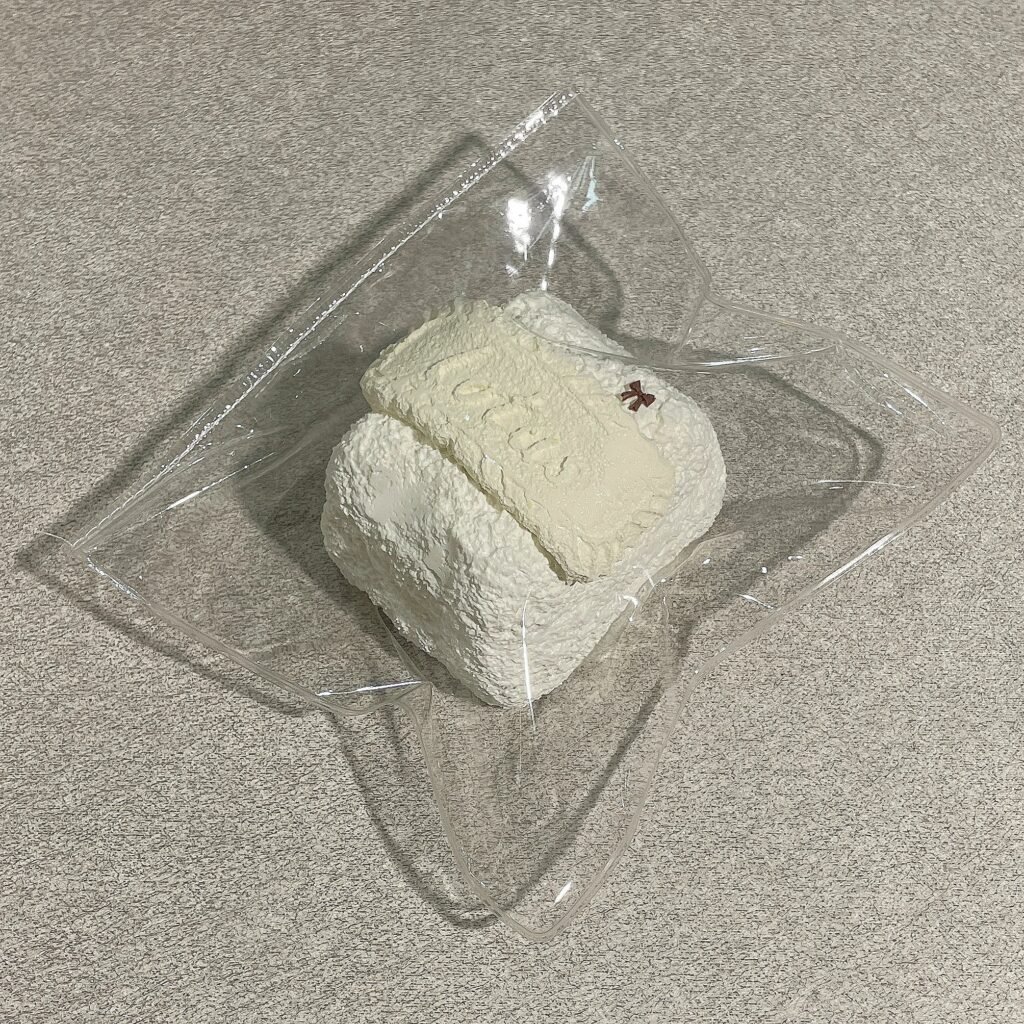 182060 Cotton Candy Nian Mini Bread (Dry Cream Texture Series) / 棉花糖捏 小面包（干奶油触感系列）