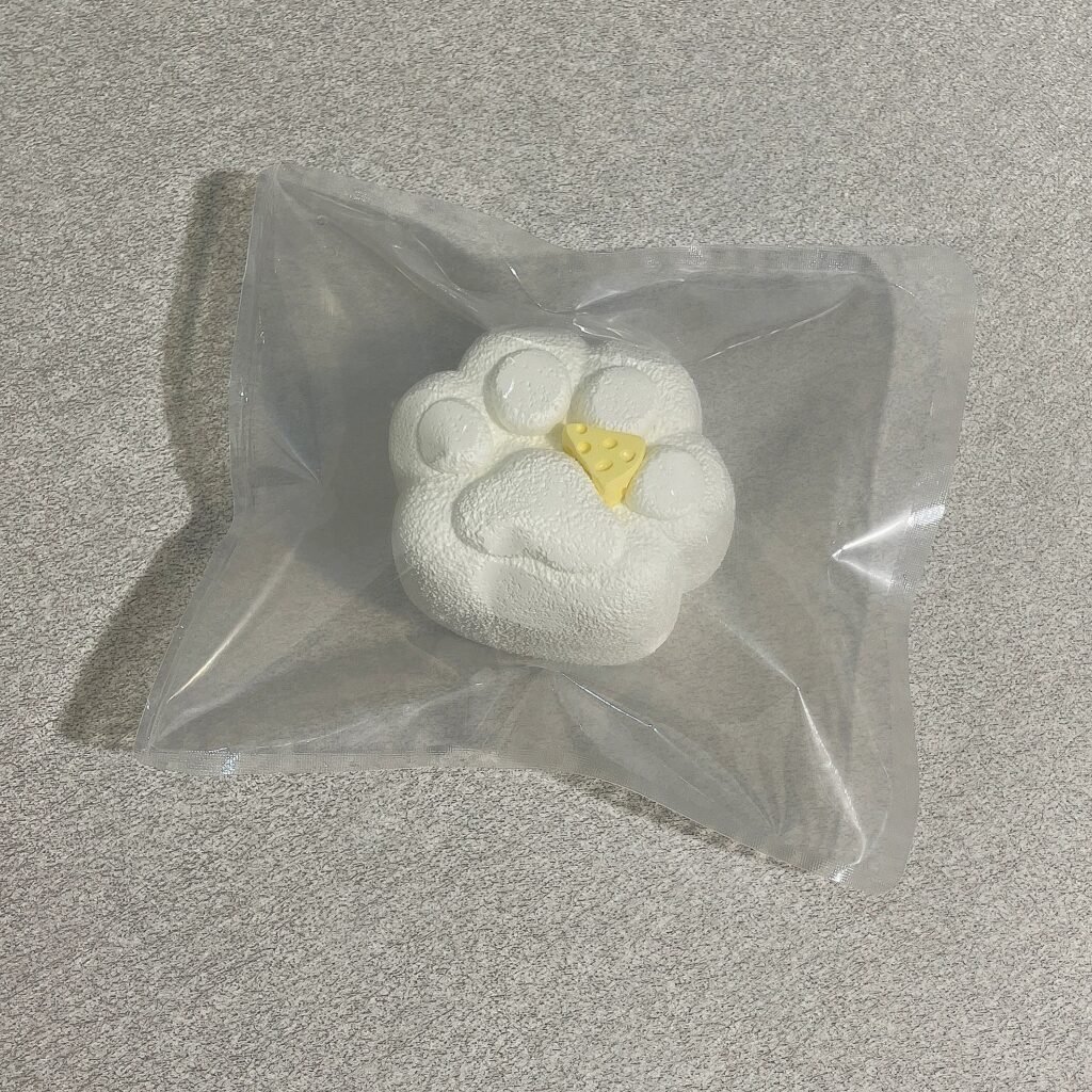 182065 Cotton Candy Nian Cat Paw (Firm Dry Cream Texture Series) / 棉花糖捏 猫爪（干奶油加阻触感系列）