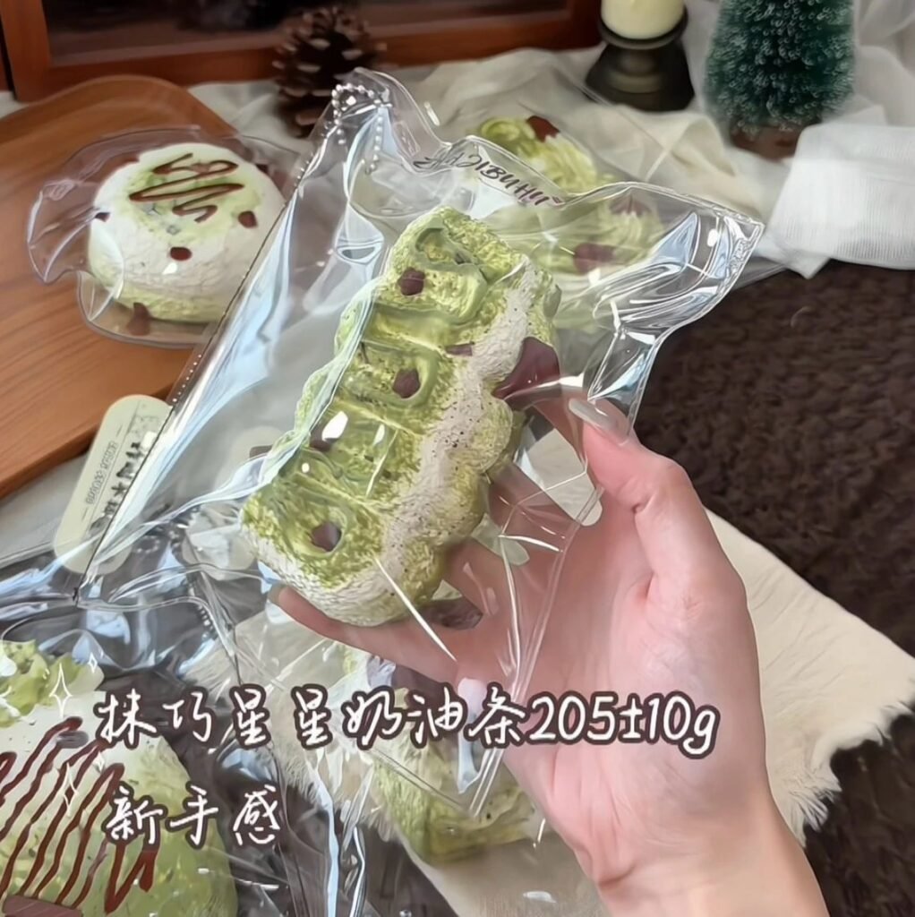 461004 Crispy Fried Chicken Matcha Chocolate Star Cream Bar (Soft Dry Cream Texture Series) / 炸鸡不糊 抹巧星星奶油条（软干奶油触感系列）