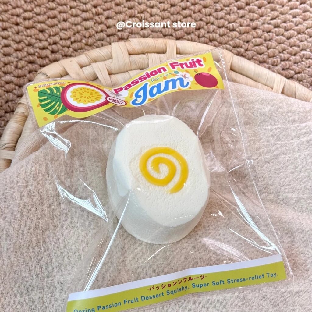 458001 Croissant Squishy Passion Fruit Jam Milk Jelly (Memory Dry Dough Texture Series) / 牛角包捏捏 百香果酱奶冻（记忆干面团触感系列）