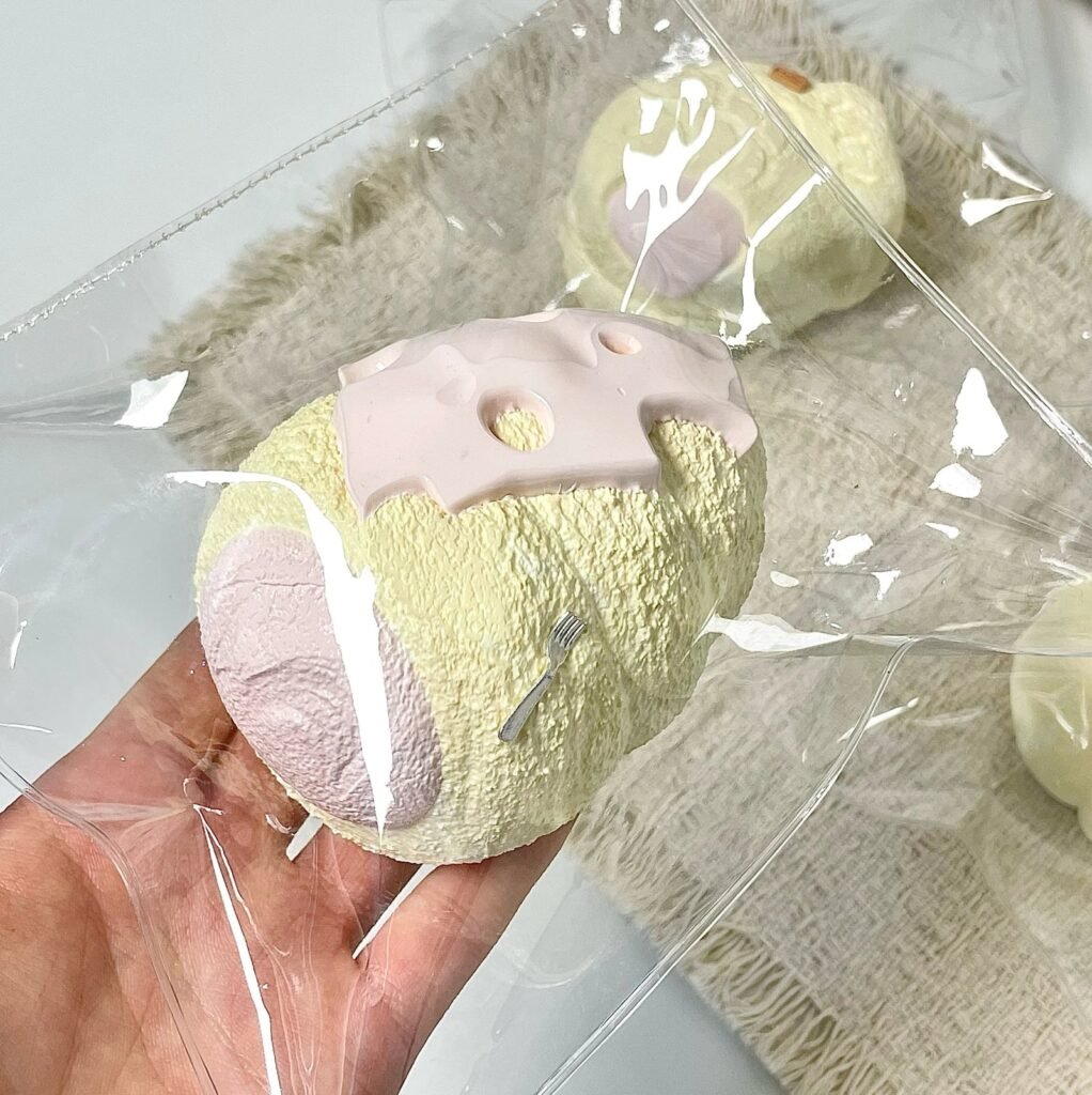 511000 Chun Zhai Xiao Pa Soy Milk Cream Horn (Cotton Cream Texture Series) / 椿宅小帕捏 豆乳奶油号角（绵奶油触感系列）
