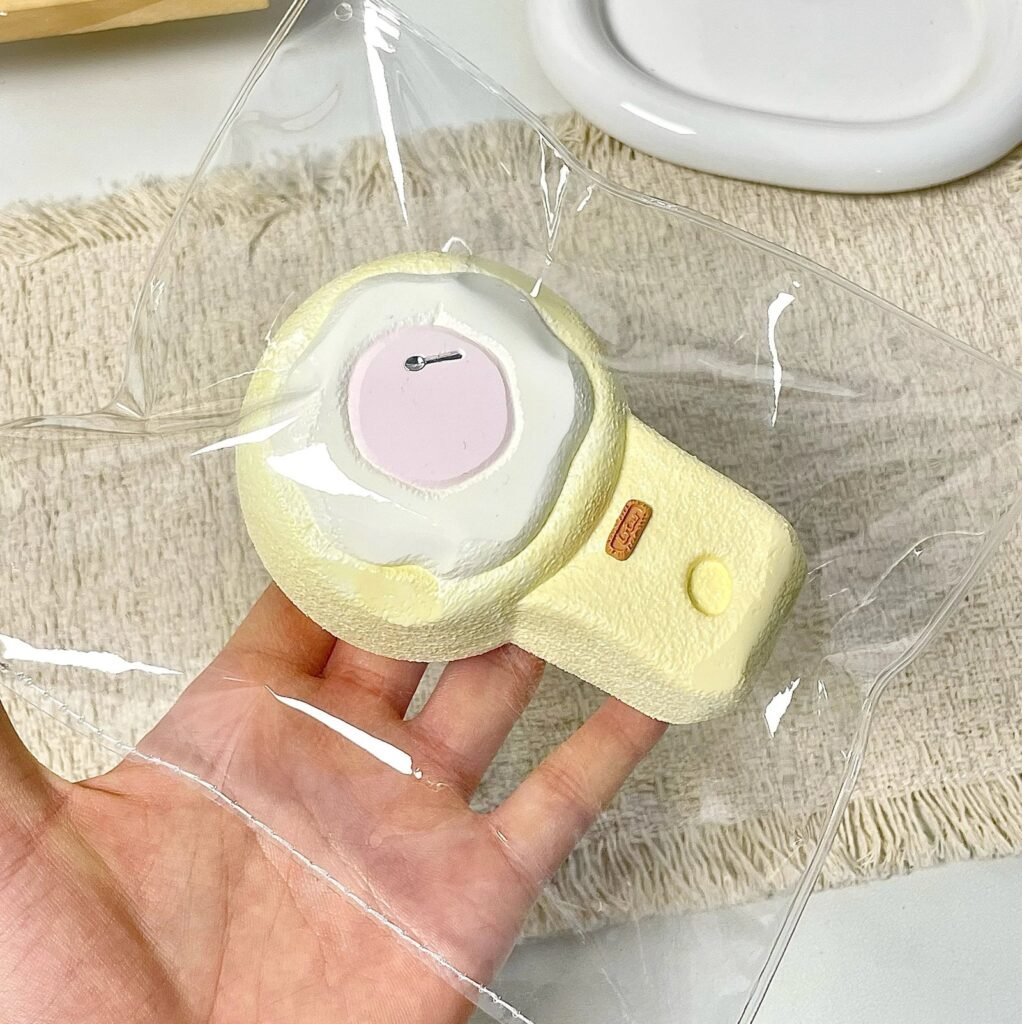 511003 Chun Zhai Xiao Pa Fried Egg Spoon Toast (Cotton Cream Texture Series) / 椿宅小帕捏 煎蛋勺吐司（绵奶油触感系列）