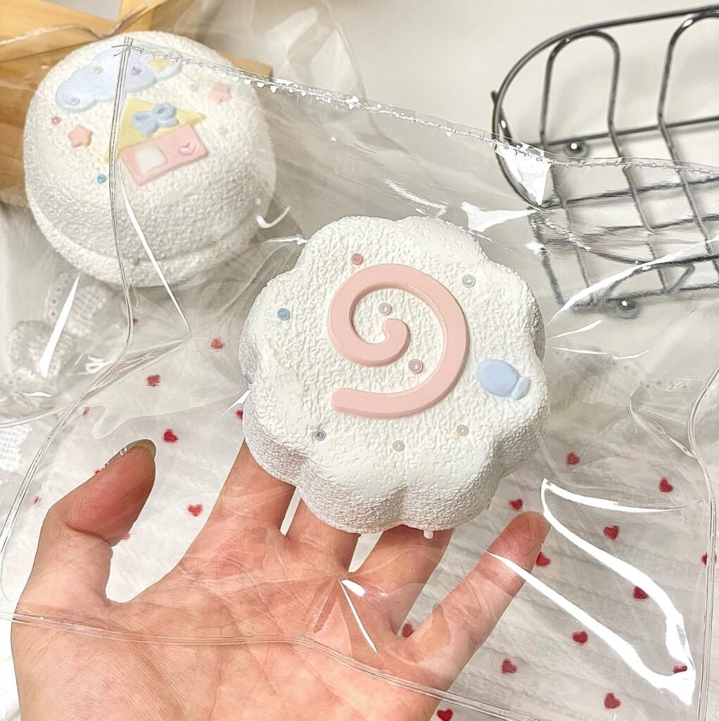511007 Chun Zhai Xiao Pa Fish Cake Toast (Light Cream Texture Series) / 椿宅小帕捏 鱼饼吐司（轻奶油触感系列）