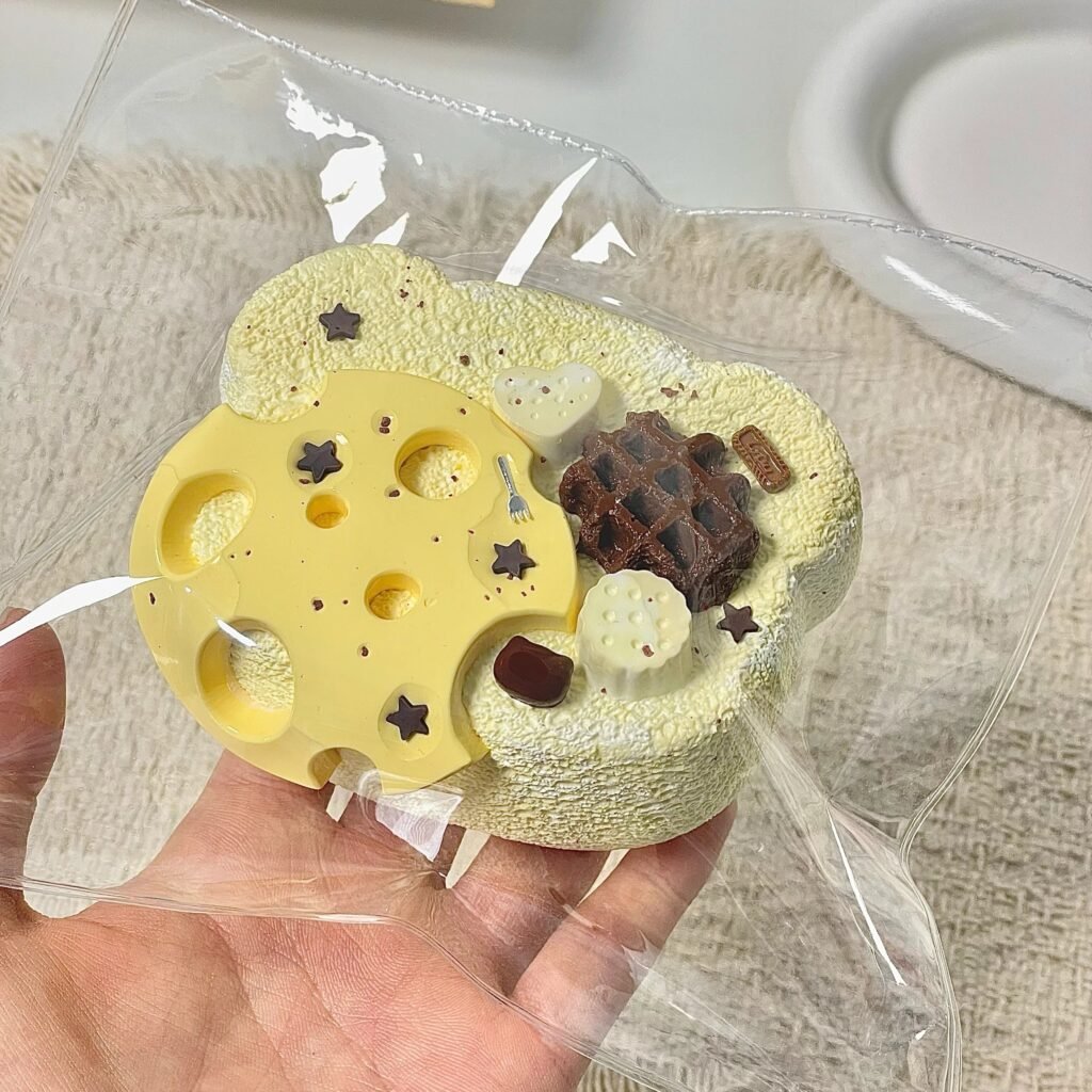 511022 Chun Zhai Xiao Pa Bear Cheese Toast - One of a Kind (Light Cream Texture Series) / 椿宅小帕捏 打版孤品熊熊芝士吐司（轻奶油触感系列）