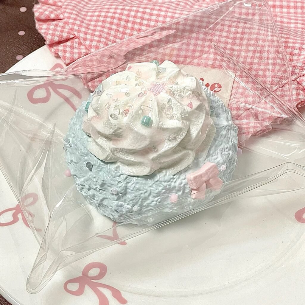 511026 Chun Zhai Xiao Pa Mint Ice Cream Roll - One of a Kind (Dry Cream Texture Series) / 椿宅小帕捏 打版孤品薄荷冰淇淋卷（干奶油触感系列）
