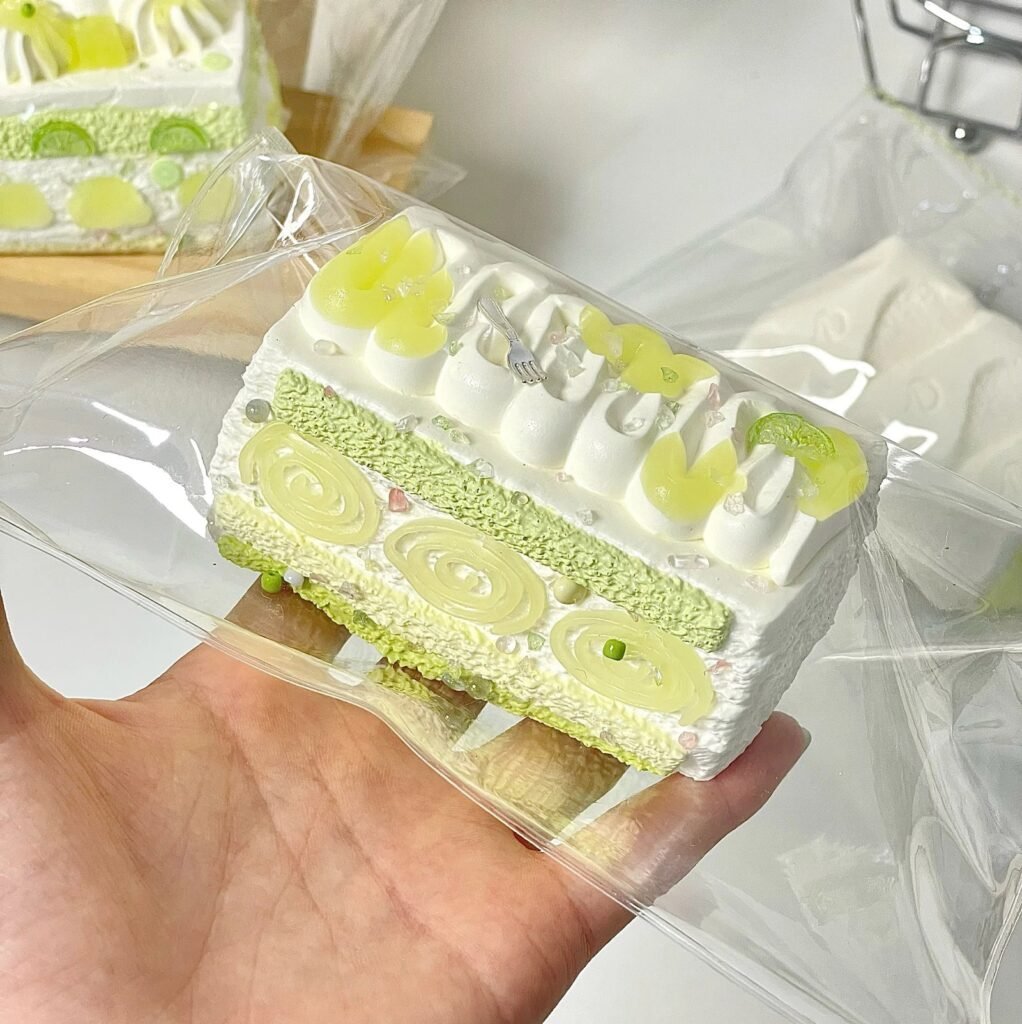 511027 Chun Zhai Xiao Pa Green Grape Cream Cake - One of a Kind (Light Cream Texture Series) / 椿宅小帕捏 打版孤品青提奶油蛋糕（轻奶油触感系列）