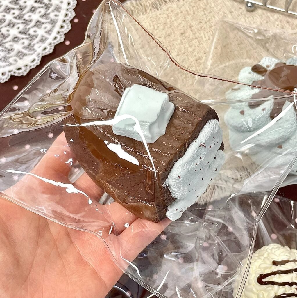 511030 Chun Zhai Xiao Pa Mint Chocolate Cream Bar - One of a Kind (Light Cream Texture Series) / 椿宅小帕捏 打版孤品薄巧奶油棒（轻奶油触感系列）