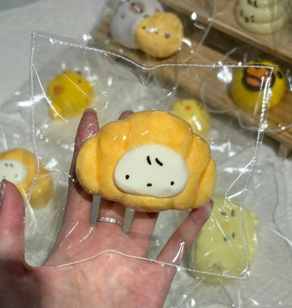 536008 Dachuan Squishy Dazed Croissant (Soft Dry Cheese Texture Series) / 大川de捏 呆呆牛角包（软干酪触感系列）
