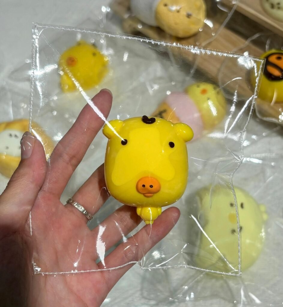 536010 Dachuan Squishy Nostril Chicken Large Head (Soft Dry Cheese Texture Series) / 大川de捏 鼻孔鸡大头（软干酪触感系列）