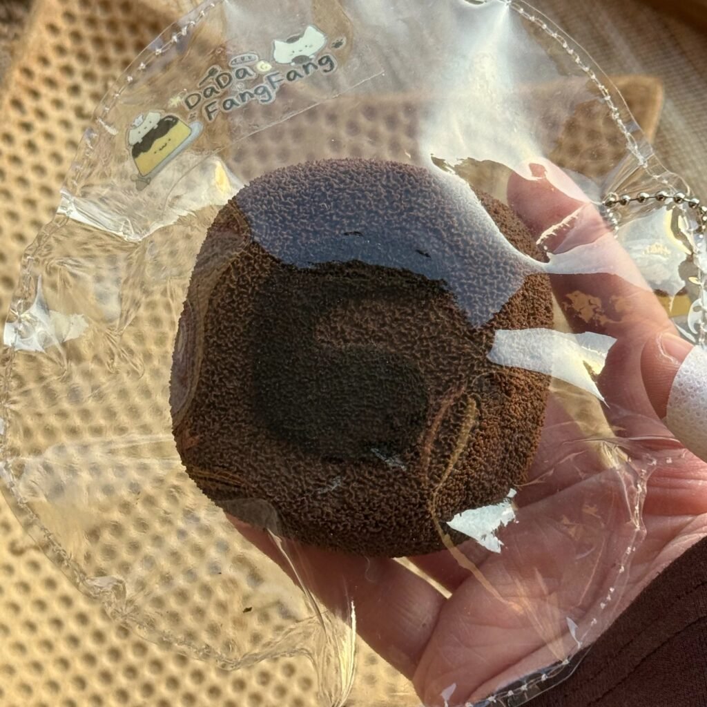 361025 Da Da Fang Fang Roasted Chestnut Cocoa Swiss Roll (Fluffy Clay Texture Series) / 大大方方 烤栗可可瑞士卷(蓬松泥触感系列)