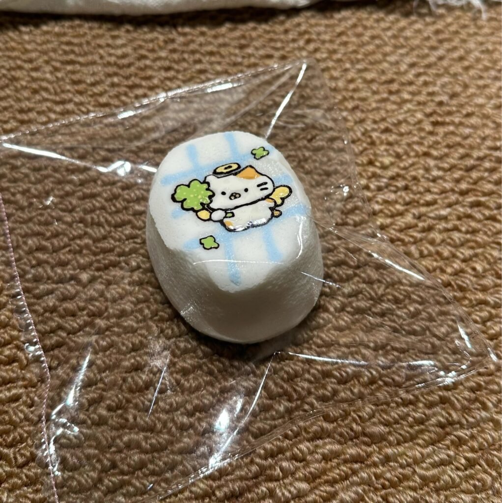 547005 DingDing Squishy Clover Cat (Cream Paste Clay Texture Series) / DingDing捏捏 四叶草小猫（乳膏泥触感系列）