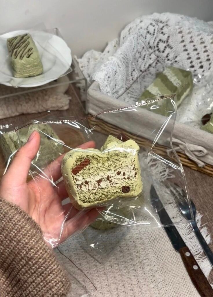 157010 Da Mianao Matcha Cake Sauce PP Toast (Cream Clay Texture Series) / Da棉袄 抹茶蛋糕酱pp吐司（乳膏泥触感系列）