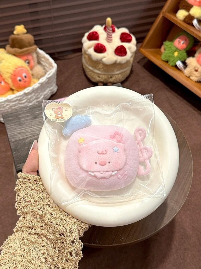 240020 Doll Studio Toast Pig / Doll Studio 吐司小猪