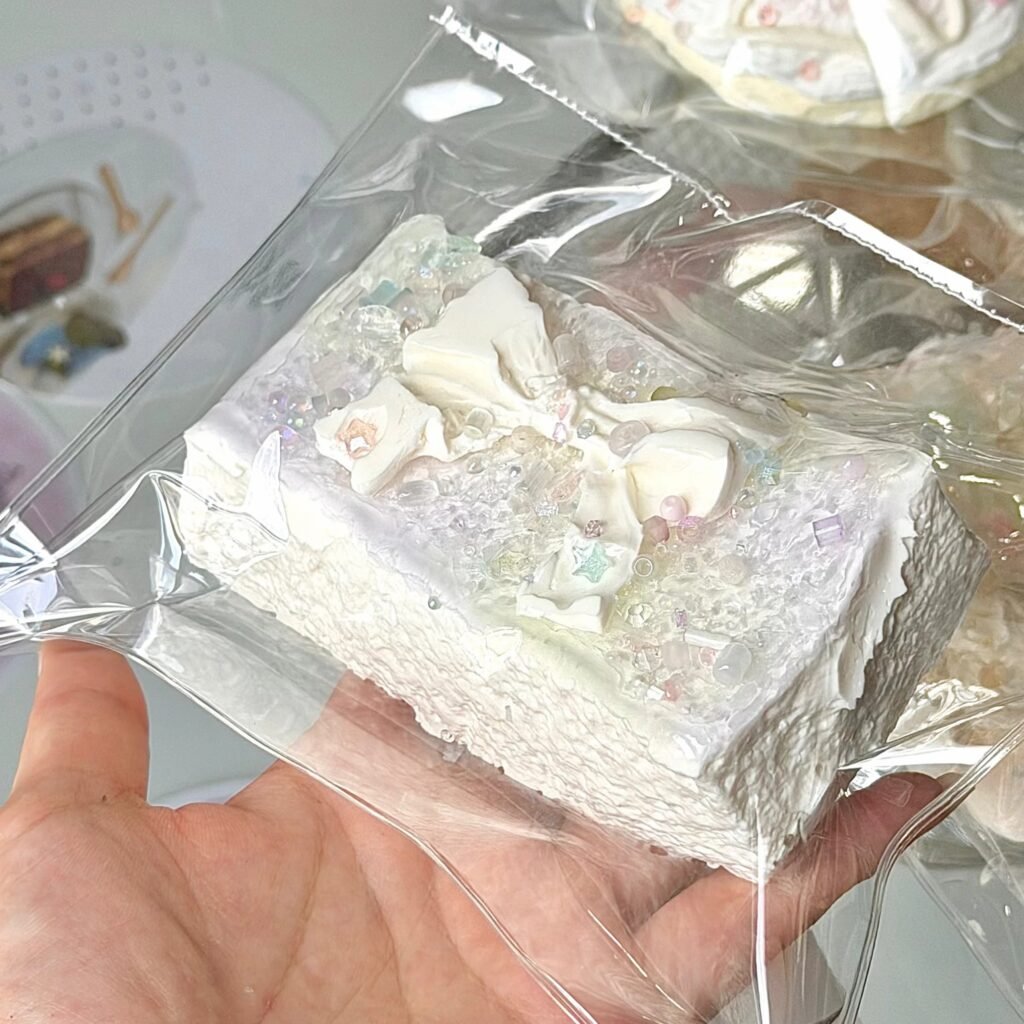 149084 DuozaiNN Jelly Mint Bow Long Toast (Light Cream Texture Series) / 多仔捏捏 果冻薄荷蝴蝶结长吐司（轻奶油触感系列）