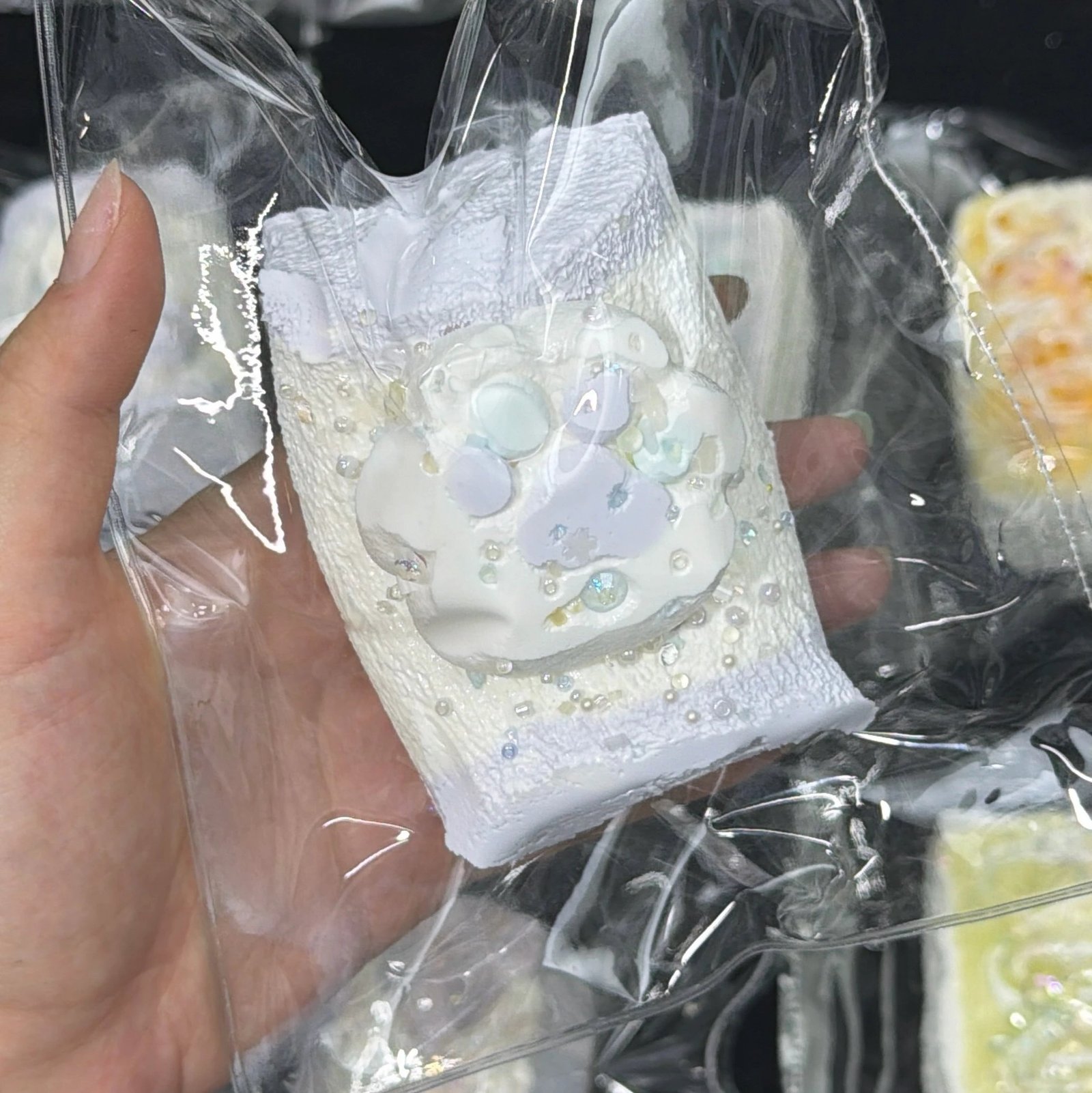 149086 DuozaiNN Cat Paw Marshmallow (Soft Sticky Clay Texture Series) / 多仔捏捏 猫爪棉花糖(黏糊泥(软)触感系列)