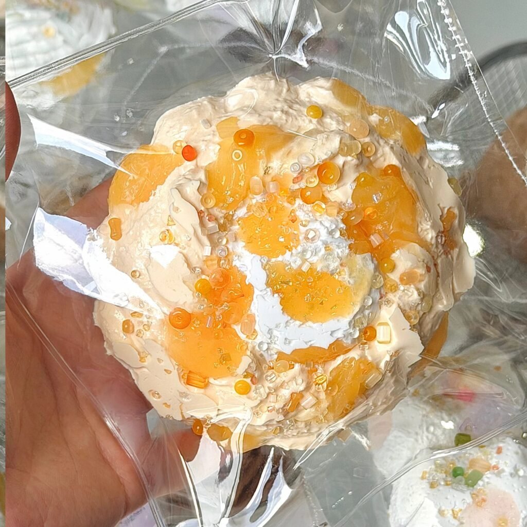 149100 DuozaiNN Orange Donut (Sticky Clay Texture Series) / 多仔捏捏 橘子甜甜圈（黏糊泥触感系列）