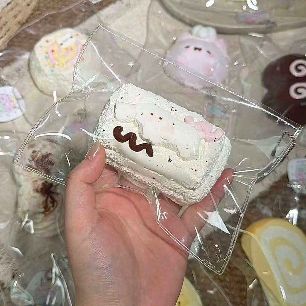 147043 Daxiaojie Handcraft Bunny Towel Roll (Rich Cream Clay Texture Series) / 大小姐家手作馆 小兔毛巾卷（醇奶油泥触感系列）